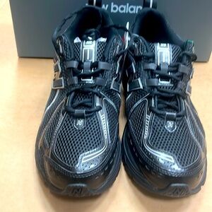 SOLD NEW BALANCE 1906R 'BLACK GREY' MENS SIZE 11